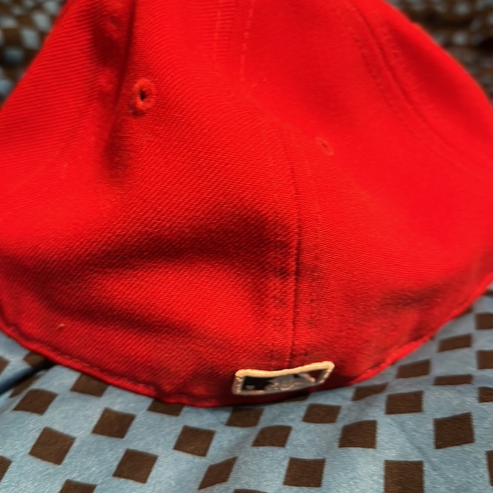 Angels hat(red) - Picture 3 of 5
